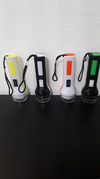 Mini Lanterna Brinquedo Infantil de Led
