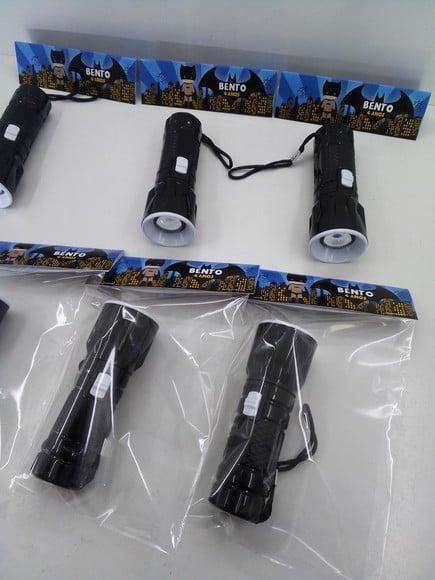 Mini Lanterna Personalizado com Tema Batman no