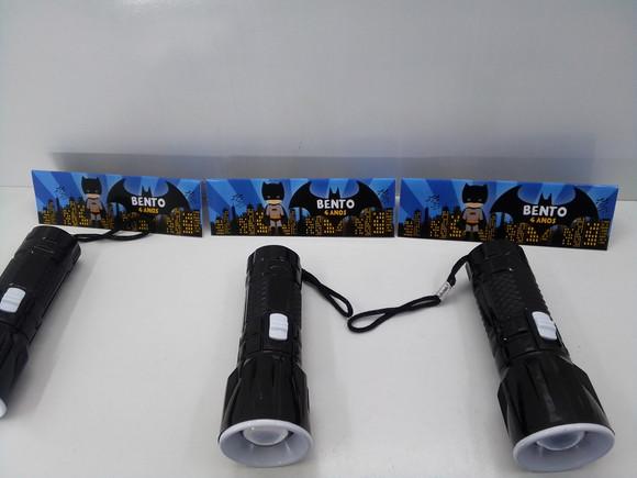 Mini Lanterna Personalizado com Tema Batman no