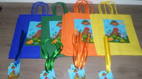 Sacolinha Personalizadas Medida 18cm x 9cm x 22cm