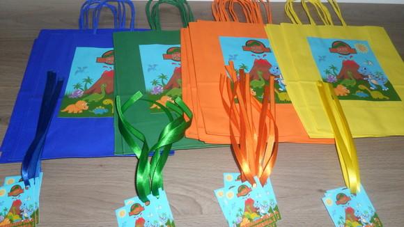 Sacolinha Personalizadas Medida 18cm x 9cm x 22cm