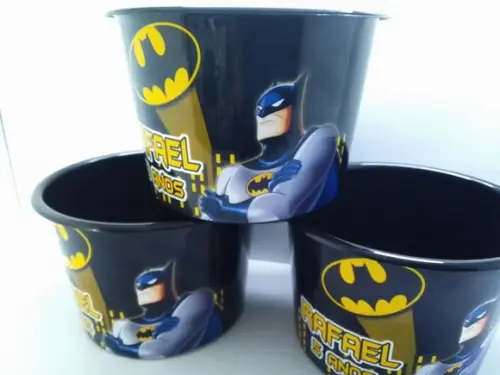 Balde de Pipoca Várias Cores de 1,5l Tema Batman