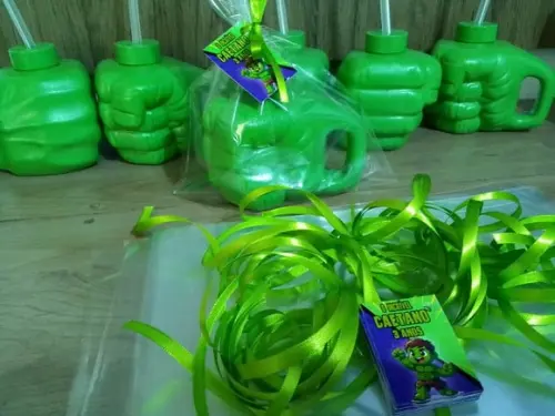Copo Super Mão do Hulk com Canudo 450ml