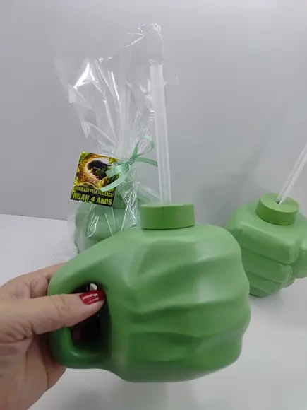 Copo Super Mão do Hulk com Canudo 450ml