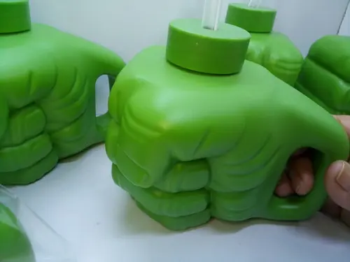 Copo Super Mão do Hulk com Canudo 450ml