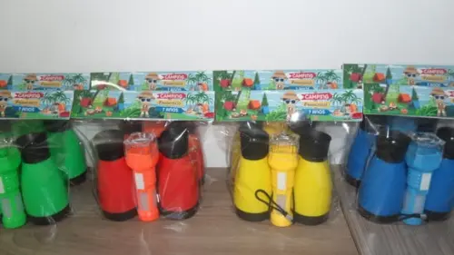Kit Acampamento Binoculo Colorido + Lanterna