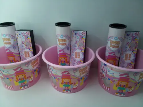 Kit Balde Pipoca+domino+pega Varetas no Tema Circo