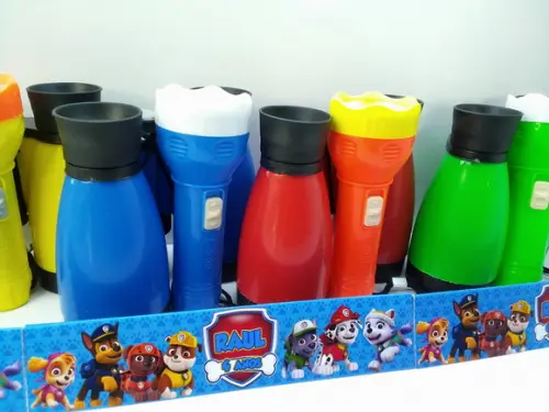 Kit Binoculo + Lanterna Cores Sortidas Tema Patrulha Canina