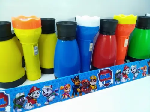 Kit Binoculo + Lanterna Cores Sortidas Tema Patrulha Canina