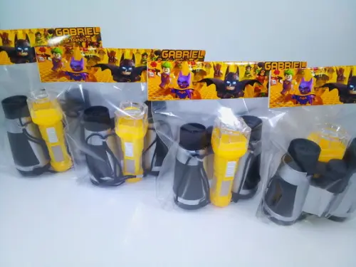 Kit Binoculo e Lanterna Batman