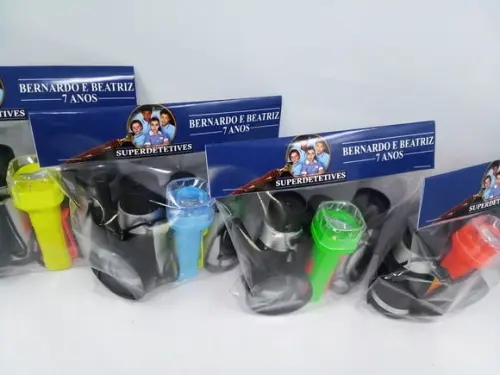 Kit Binoculo Prata + Lanterna + Lupa Tema Superdetetives