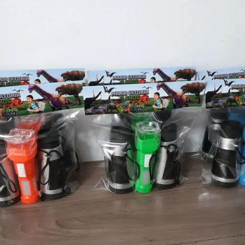 Kit Binoculo Prata e Lanterna Personalizado Dinossauro
