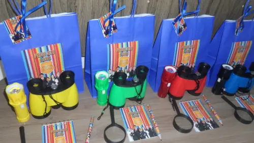 Kit Binoculo+lanterna+lupa+sacolinha+bloquinho+mini Lapis
