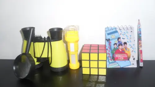 Kit Binoculo+lanterna+lupa+cubo Magico+bloquinho+mini Lapis