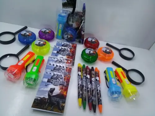 Kit Bloquinho + Caneta + Lanterna + Lupa + Ioiô Dinossauro