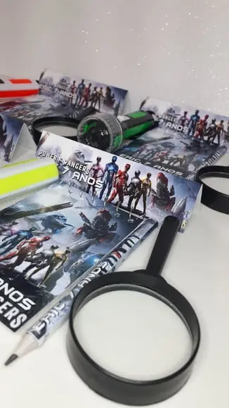 Kit Bloquinho + Mini Lápis + Lanterna + Lupa Power Rangers