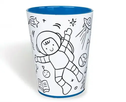 Kit Copo para Colorir Astronauta + Giz de Cera + Embalagem
