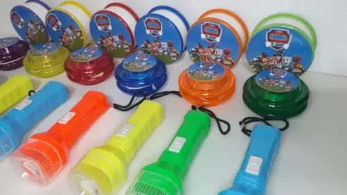 Kit Copo Retrátil + Lanterna + Ioio