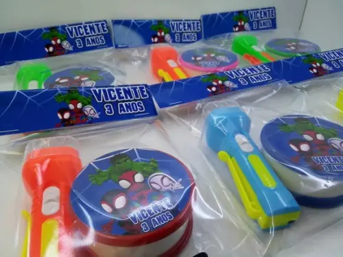 Kit Copo Retrátil + Lanterna Homem Aranha e Seus Amigos