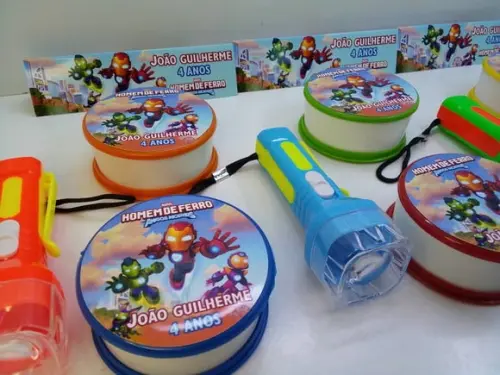 Kit Copo Retrátil + Lanterna Homem de Ferro e Sua Amigos