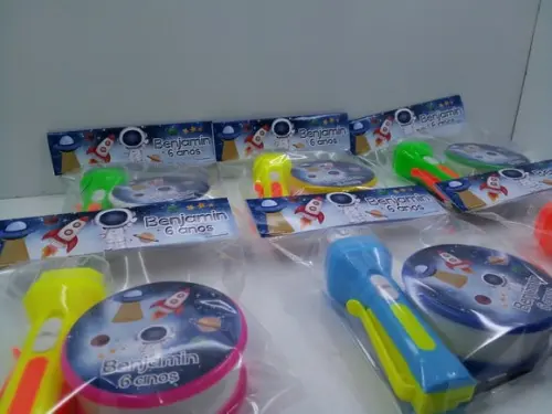 Kit Copo Retrátil + Lanterna Personalizado Astronauta