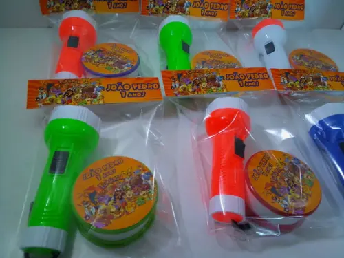 Kit Copo Retrátil + Lanterna Personalizado Pokémon