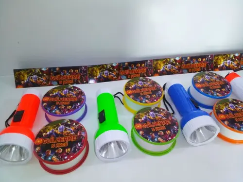Kit Copo Retrátil + Lanterna Personalizado Vingadores