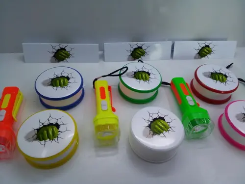Kit Copo Retrátil + Lanterna Tema Hulk