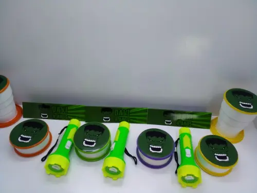 Kit Copo Retrátil + Lanterna Tema Hulk