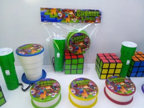 Kit Cubo Mágico + Copo Retrátil + Lanterna Tema Minecraft