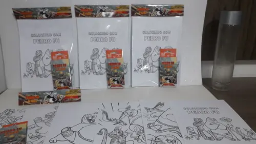 Kit de Desenhos para Colorir com Giz de Cera Kung Fu Panda
