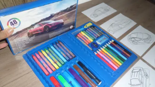 Kit de Pintura Estojo 48 Peças com Desenhos p/ Colorir