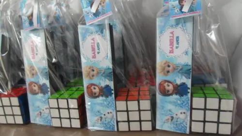 Kit Domino + Cubo Mágico Tema Frozen