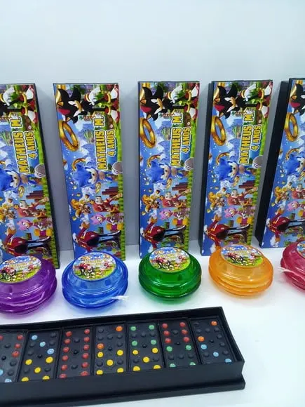 Kit Domino e Ioiô Cores Sortidas Tema Sonic