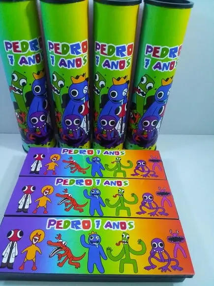 Kit Domino e Pega Varetas Tema Rainbow Monsters