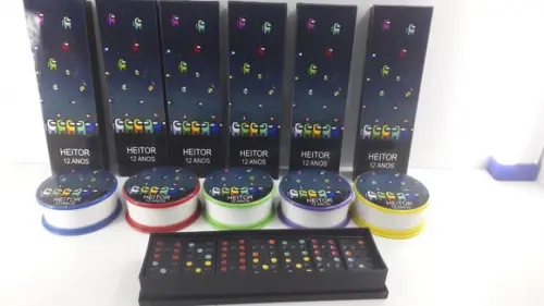 Kit Infantil Domino + Copo Retrátil Among Us