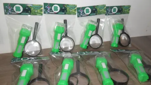 Kit Infantil Lanterna + Lupa Tema Lanterna Verde