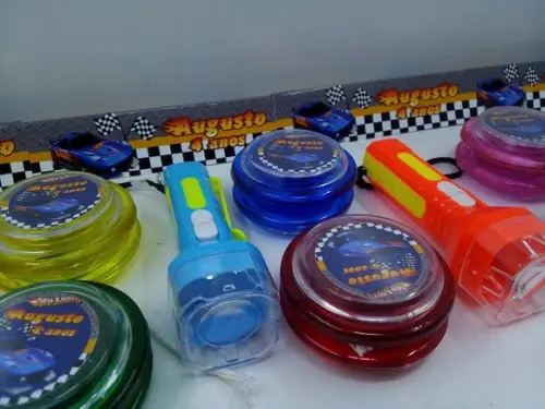 Kit Ioiô + Lanterna Tema Hot Wheels