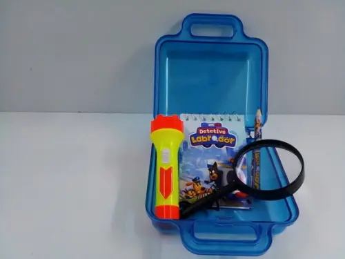 Kit Maletinha Acrílica + Bloquinho + Mini + Lanterna + Lupa