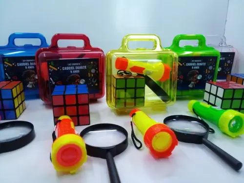 Kit Maletinha Acrílica + Lupa + Lanterna + Cubo Cientista