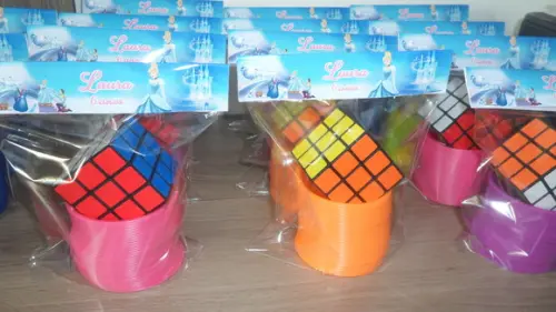 Kit Mola Maluca + Cubo Mágico com Lapela Personalizada