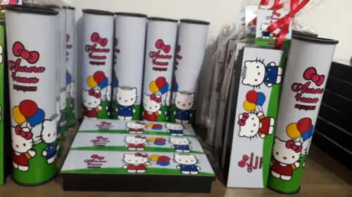 Kit Pega Vareta + Domino Hello Kitty