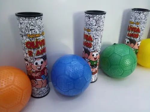 Kit Pega Vareta + Mini Bola 10cm Tema Turma da Monica