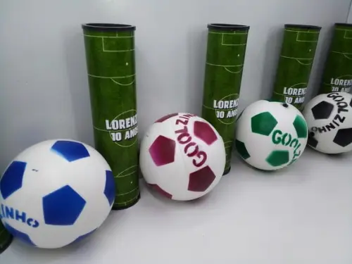 Kit Pega Vareta + Mini Bola 10cm Tema Futebol