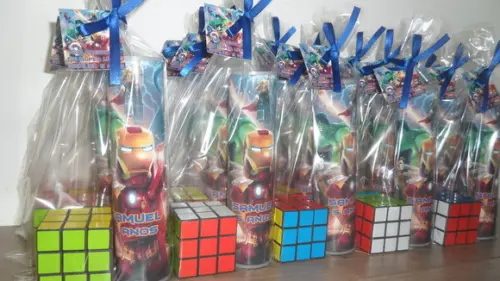 Kit Pega Varetas + Cubo Mágico Tema Vingadores Lego