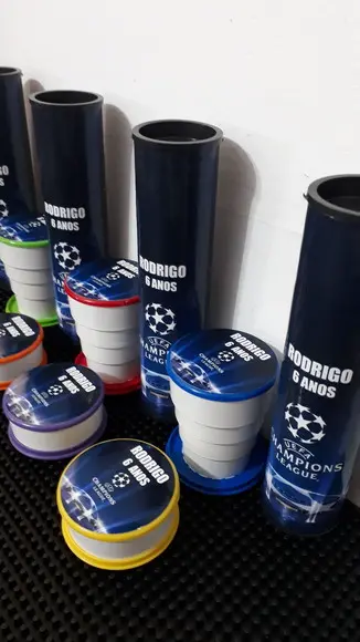 Kit Pega Varetas e Copo Retratil Tema Futebol
