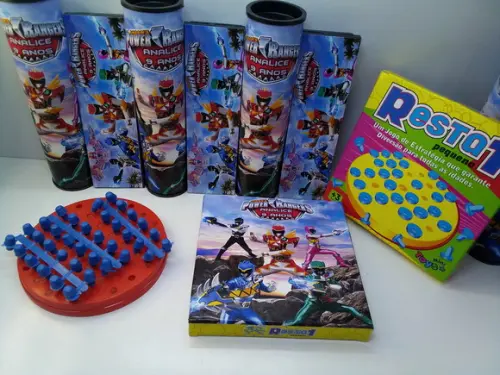 Kit Resta 1 + Domino + Pega Vareta Tema Power Rangers
