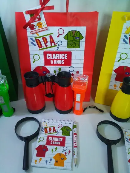Kit Sacolinha+binoculo+lanterna+lupa+bloquinho+mini Lápis