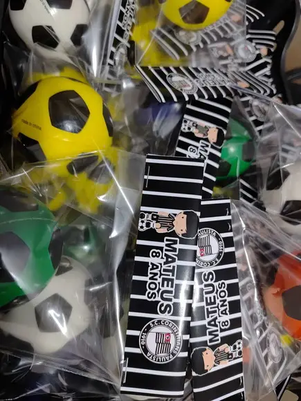 Mini Bola Cores Sortidas Tema Futebol