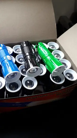 Mini Lanterna Brinquedo Infantil de Led